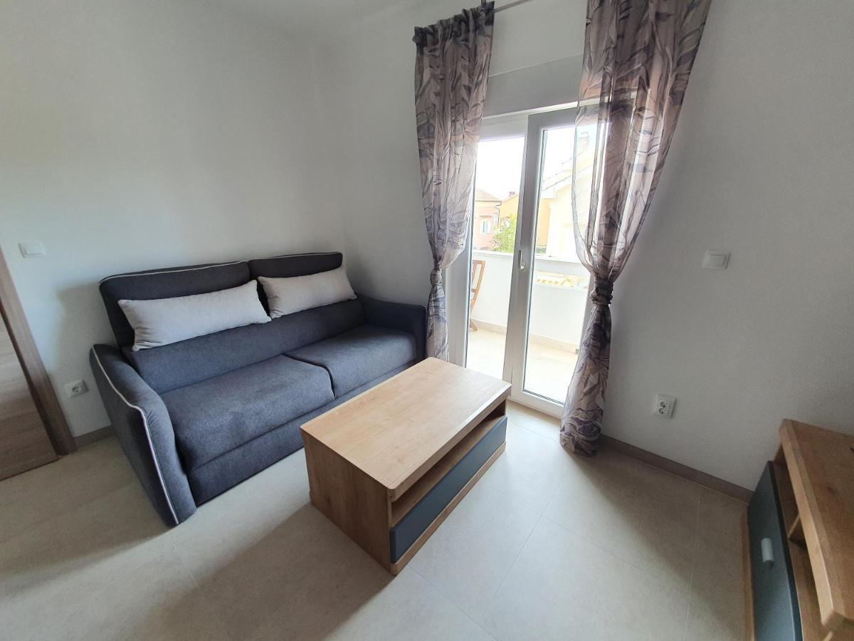 Apartmani Bozic-Tokic Krk Town Buitenkant foto